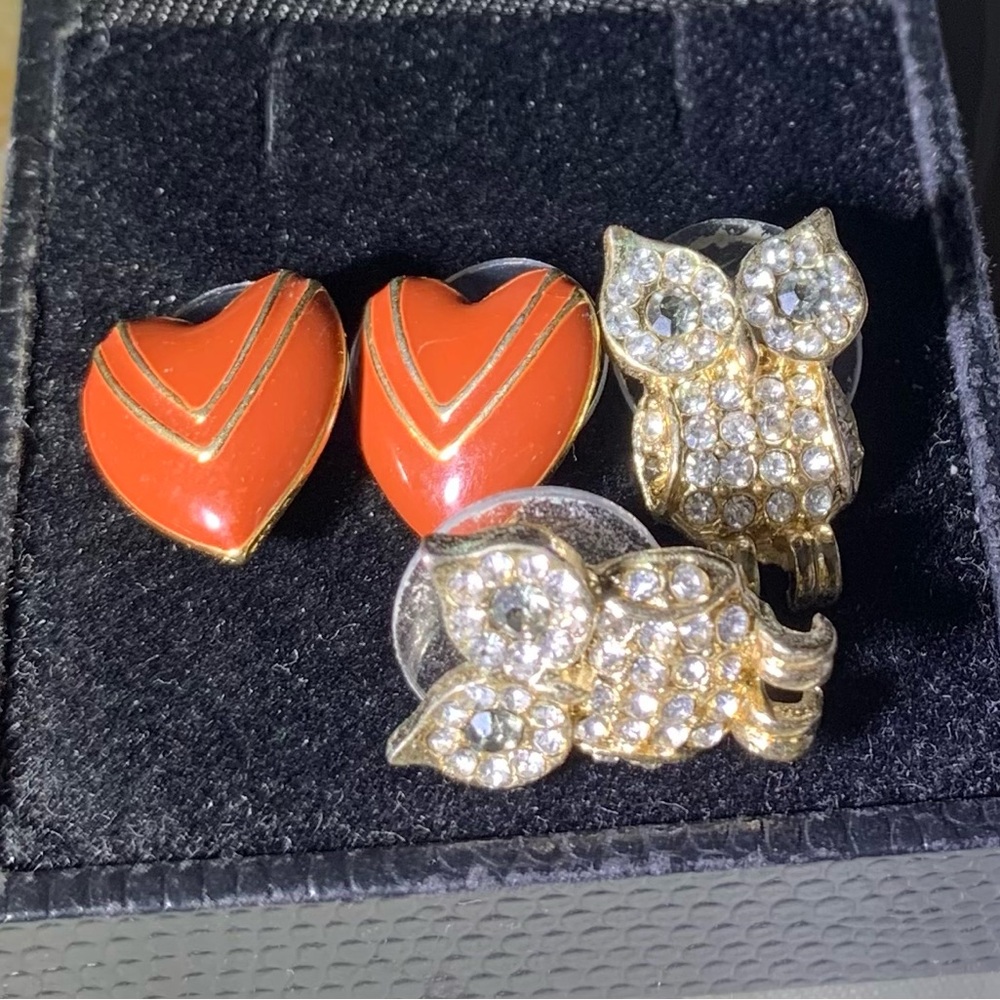 Chic Gold and Reddish Owl & Heart Earrings